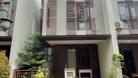 Termurah. rumah 3 Lantai di Greenwich Park - Whelford