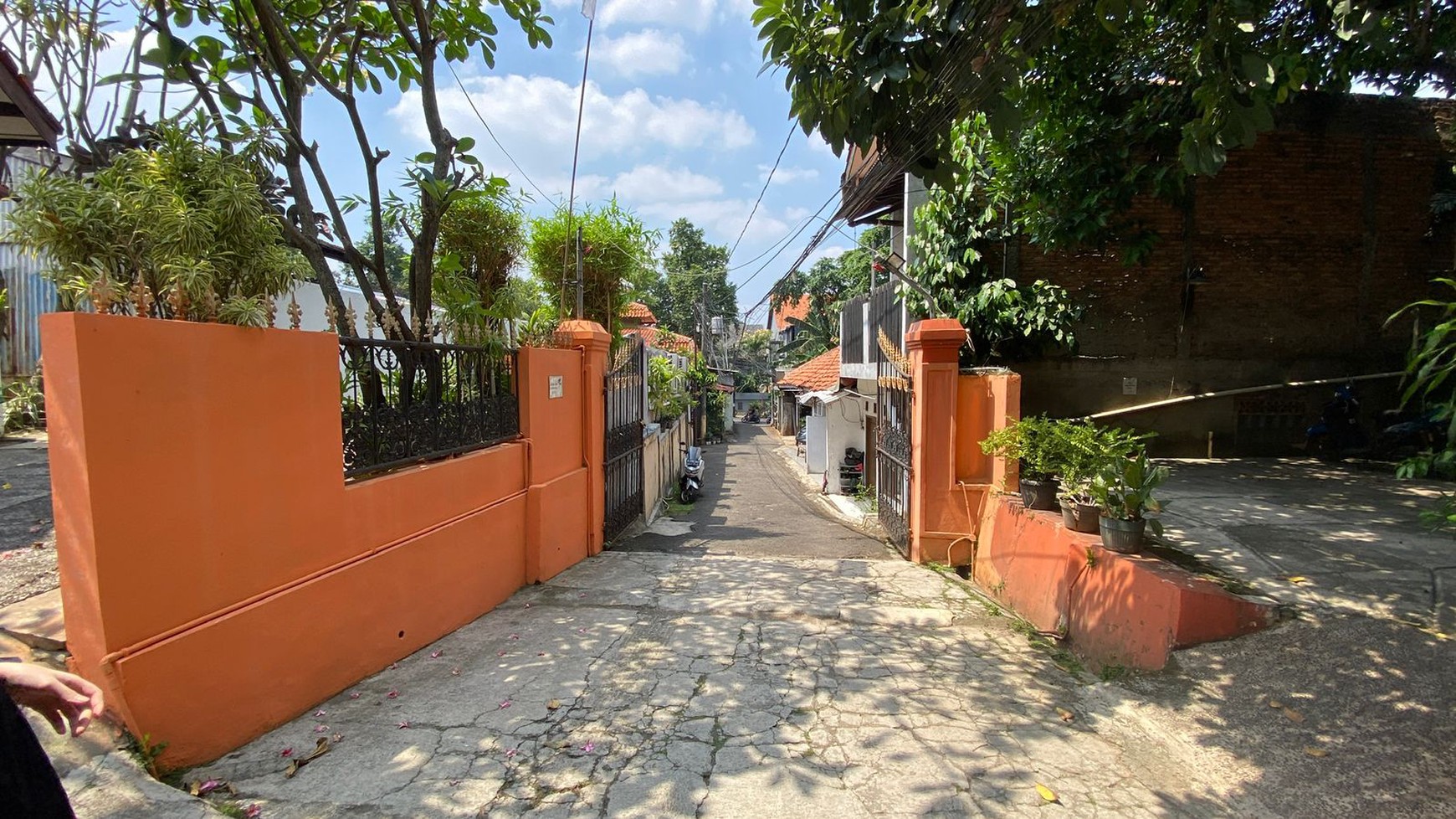 Rumah Hitung Tanah Area Cipete