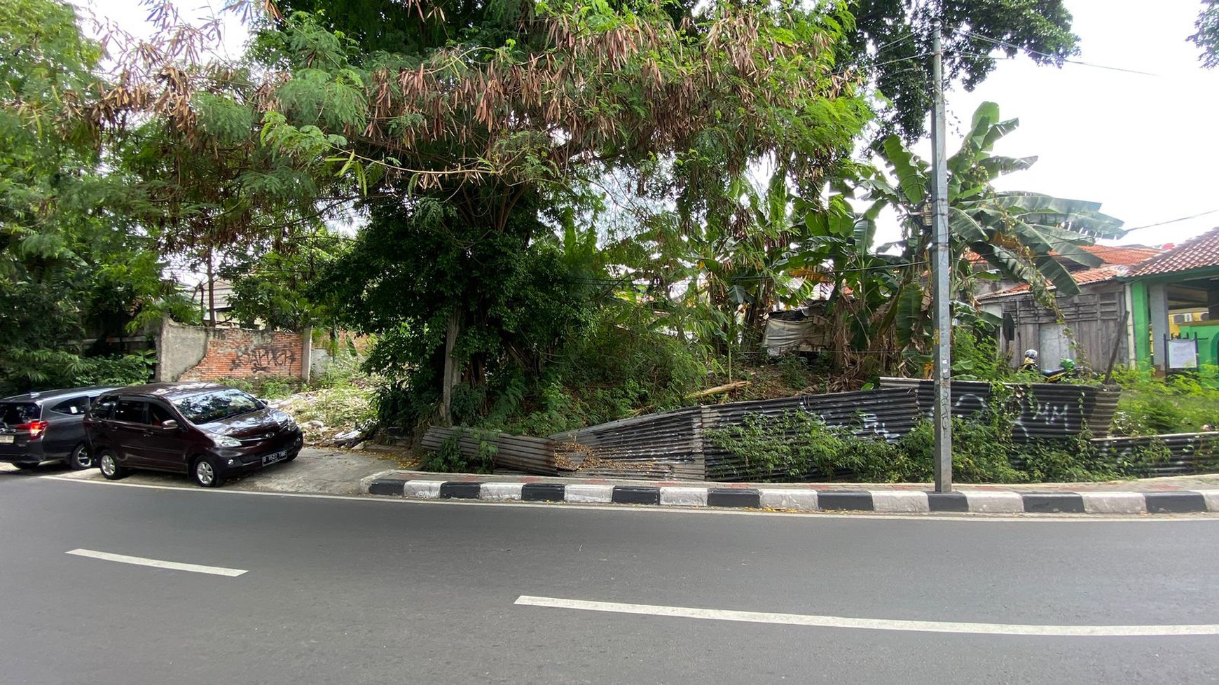 Rumah Hitung Tanah Area Cipete