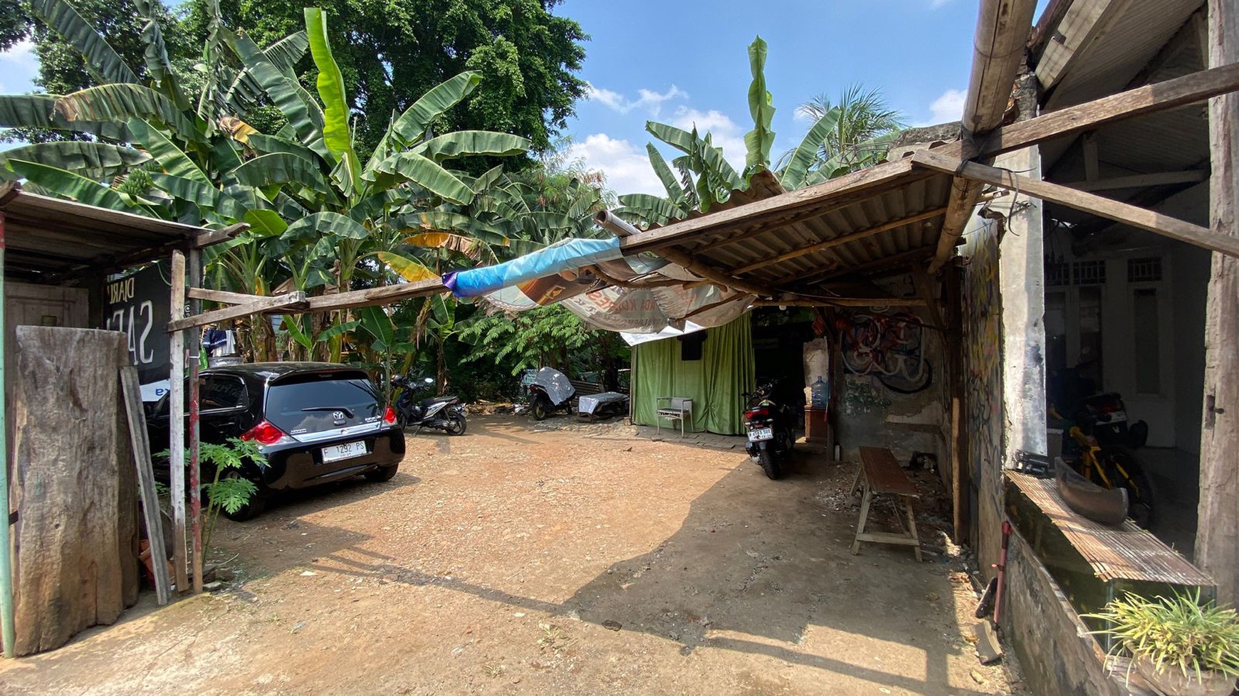 Rumah Hitung Tanah Area Cipete