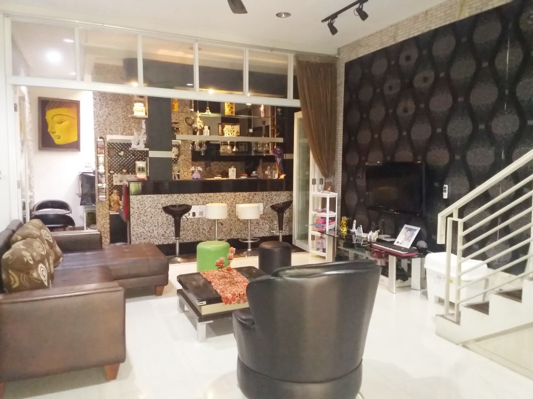 Dijual Rumah 2 Lantai Villa Melati Mas Residence, Modern Minimalis, Bebas Banjir