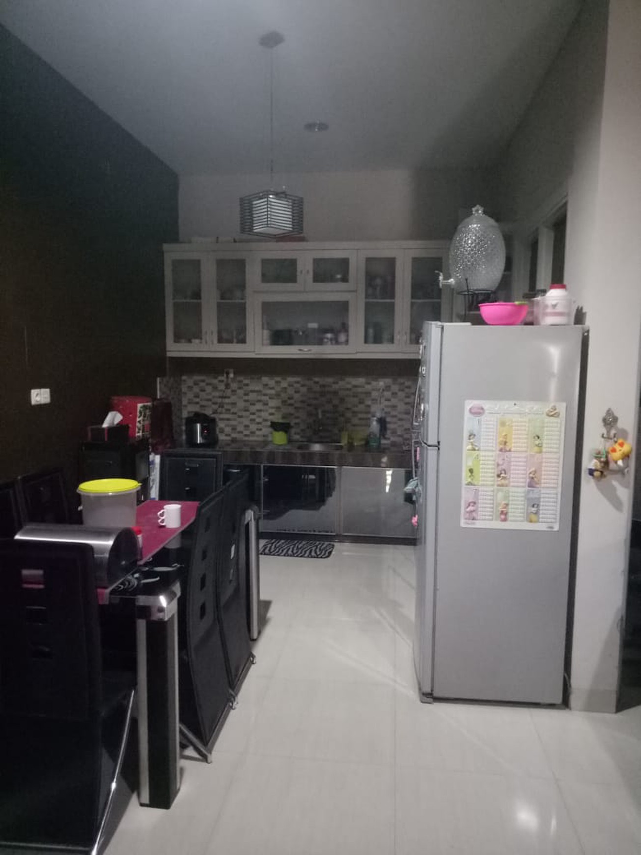 Dijual Rumah 2 Lantai Villa Melati Mas Residence, Modern Minimalis, Bebas Banjir
