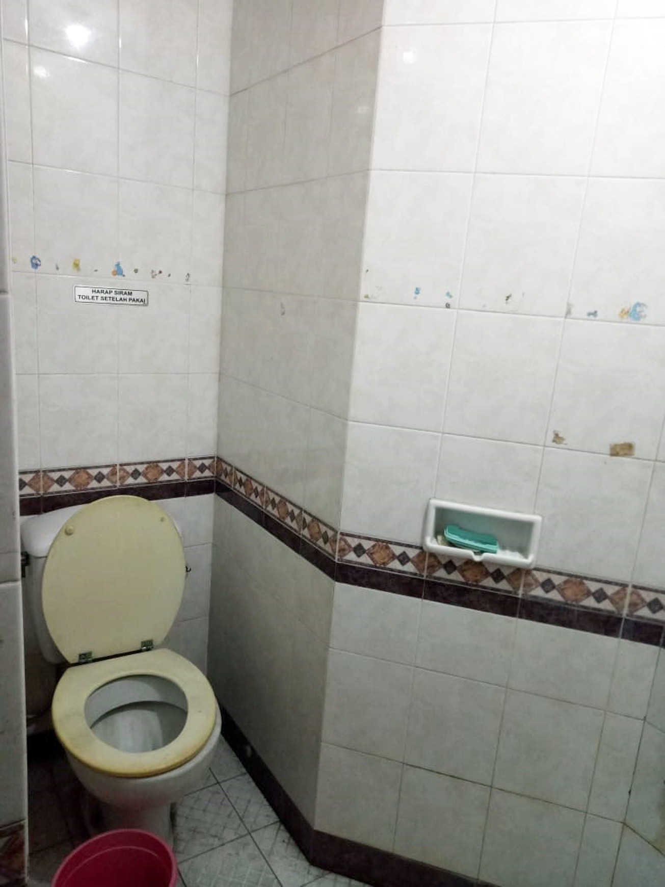 Rumah di Kutisari Selatan, Nol Jalan, bisa untuk rumah tinggal / usaha !!!