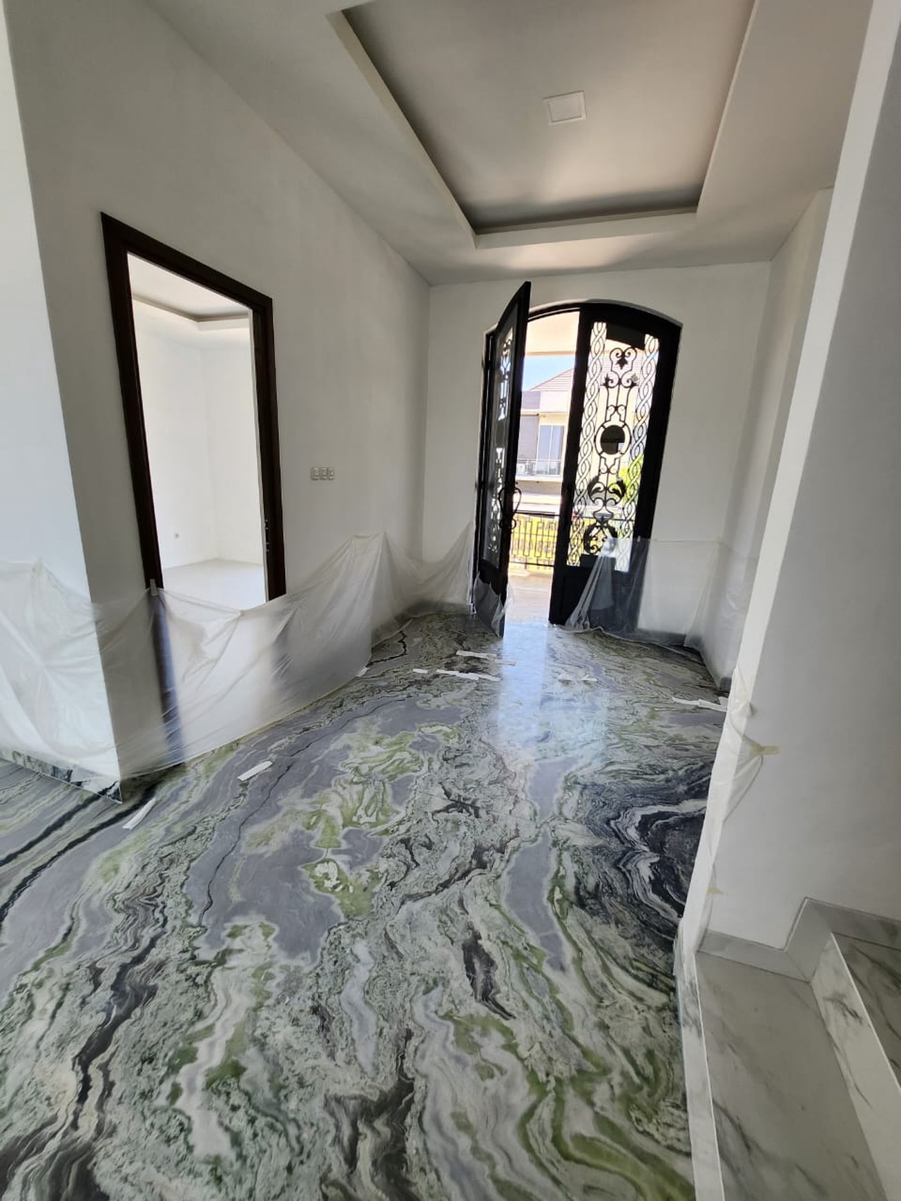 Dijual Rumah Baru di North Emerald Mansion Citraland Surabaya Barat