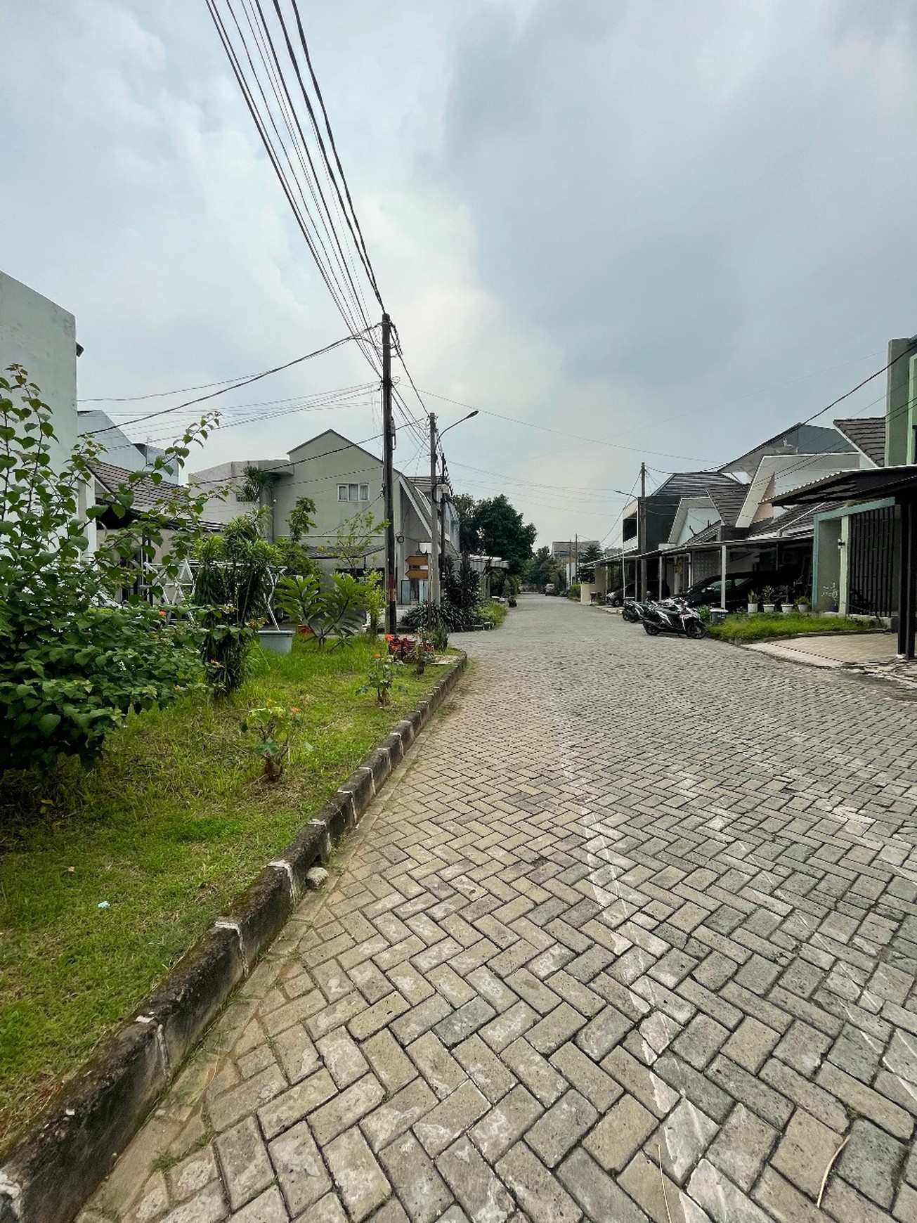 Rumah Sudut 1 Lantai di Cluster Neo Bintaro, Jurang Mangu Barat, Pondok Aren, Tangerang Selatan