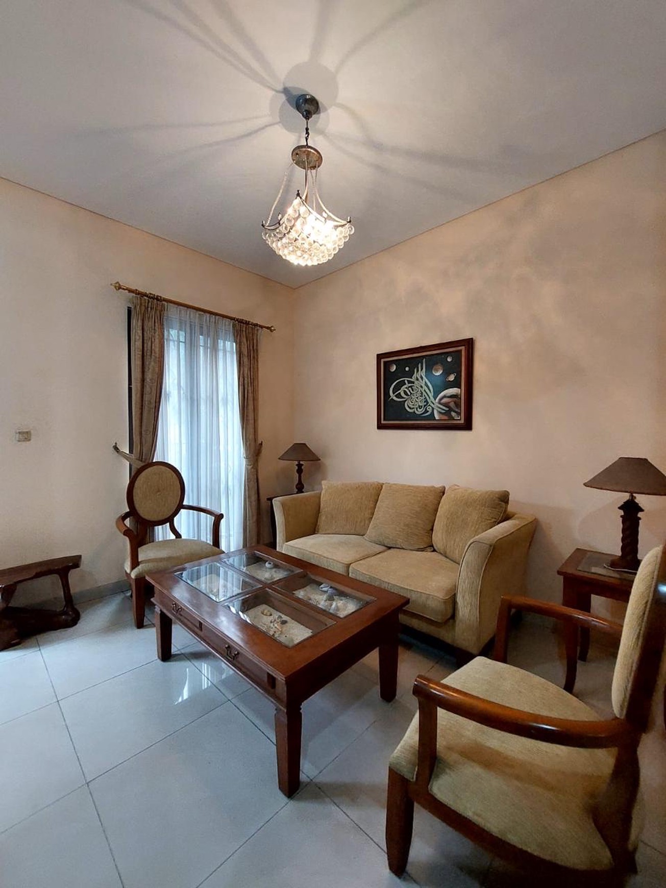 Ingin memiliki hunian nyaman di BSD City? Rumah di Komplek Griyaloka  BSD