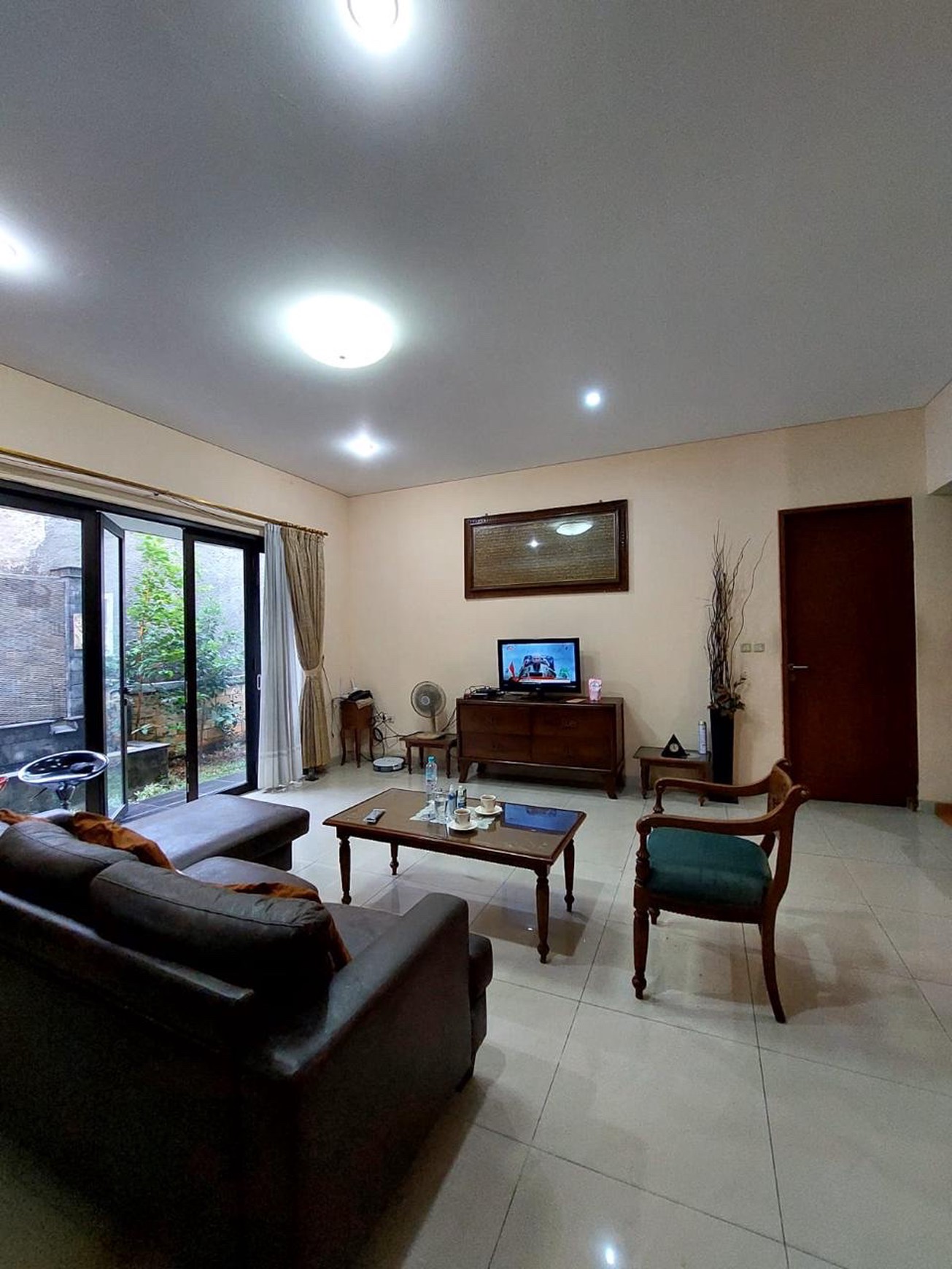 Ingin memiliki hunian nyaman di BSD City? Rumah di Komplek Griyaloka  BSD