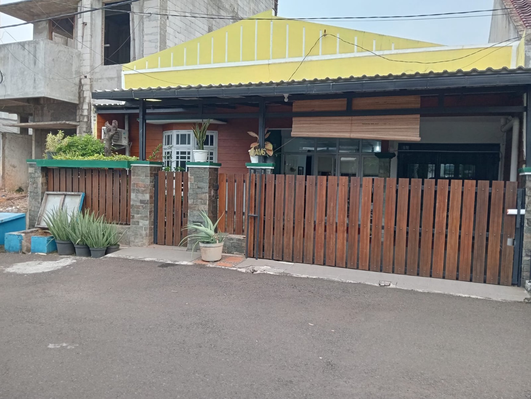 DI JUAL CEPAT, RUMAH BAGUS, SIAP HUNI, BEBAS BANJIR, BISA KPR