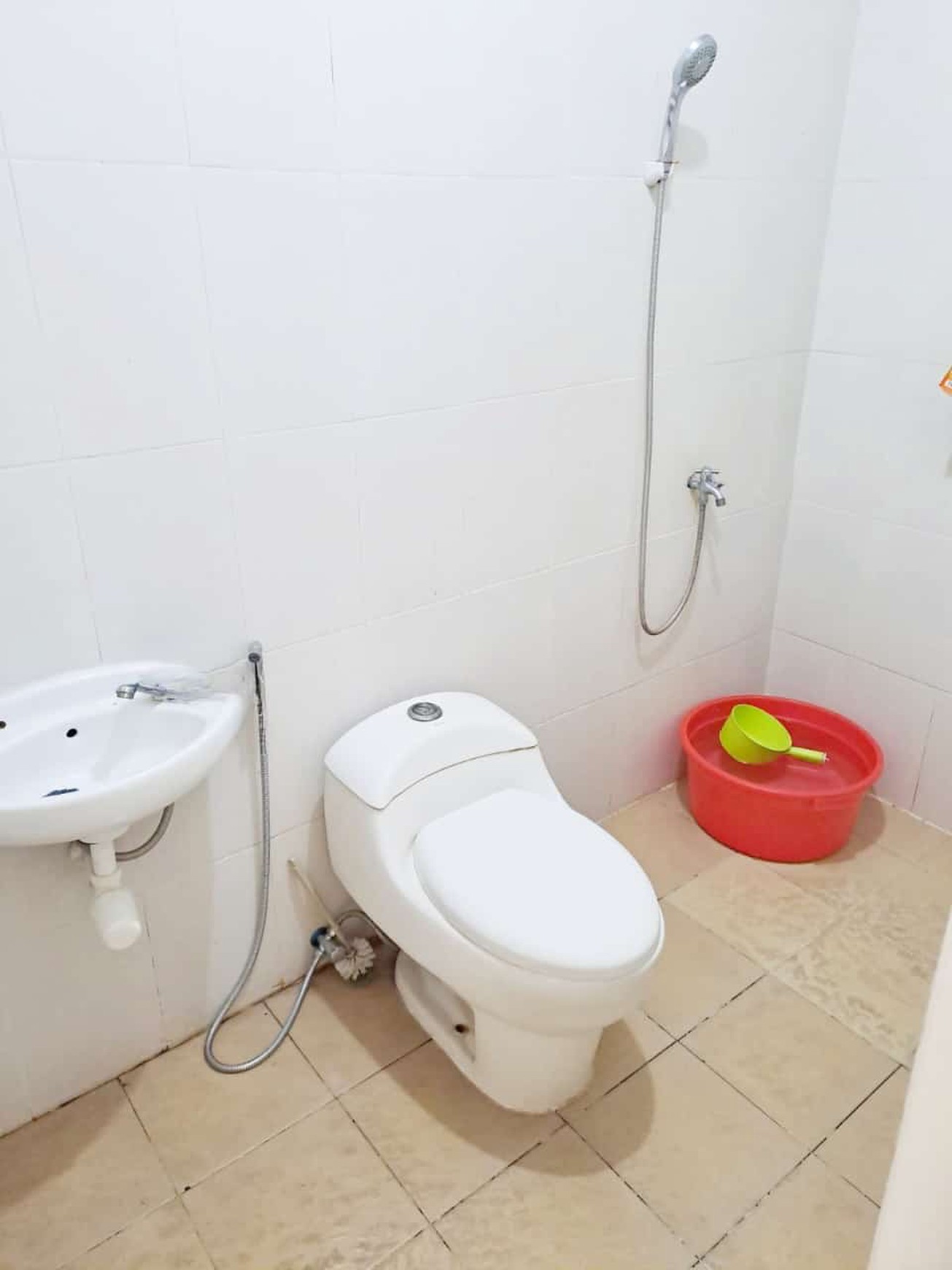 Dijual Rumah Dekat Bandara Diamond Park Residence Juanda