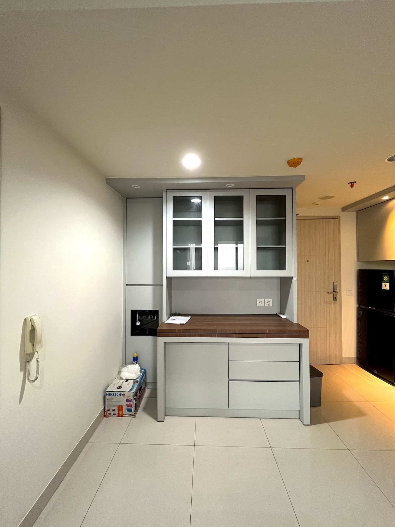 Premium Living! Apartemen 2 BR di Newport Orange County - View Indah, Akses Mudah