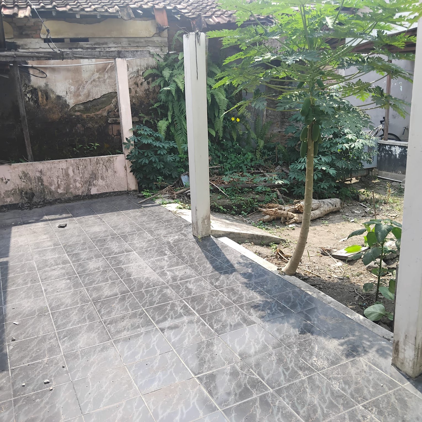 Tanah Luas 188 Meter Persegi Lokasi Strategis Dekat RS UGM Gamping Sleman 