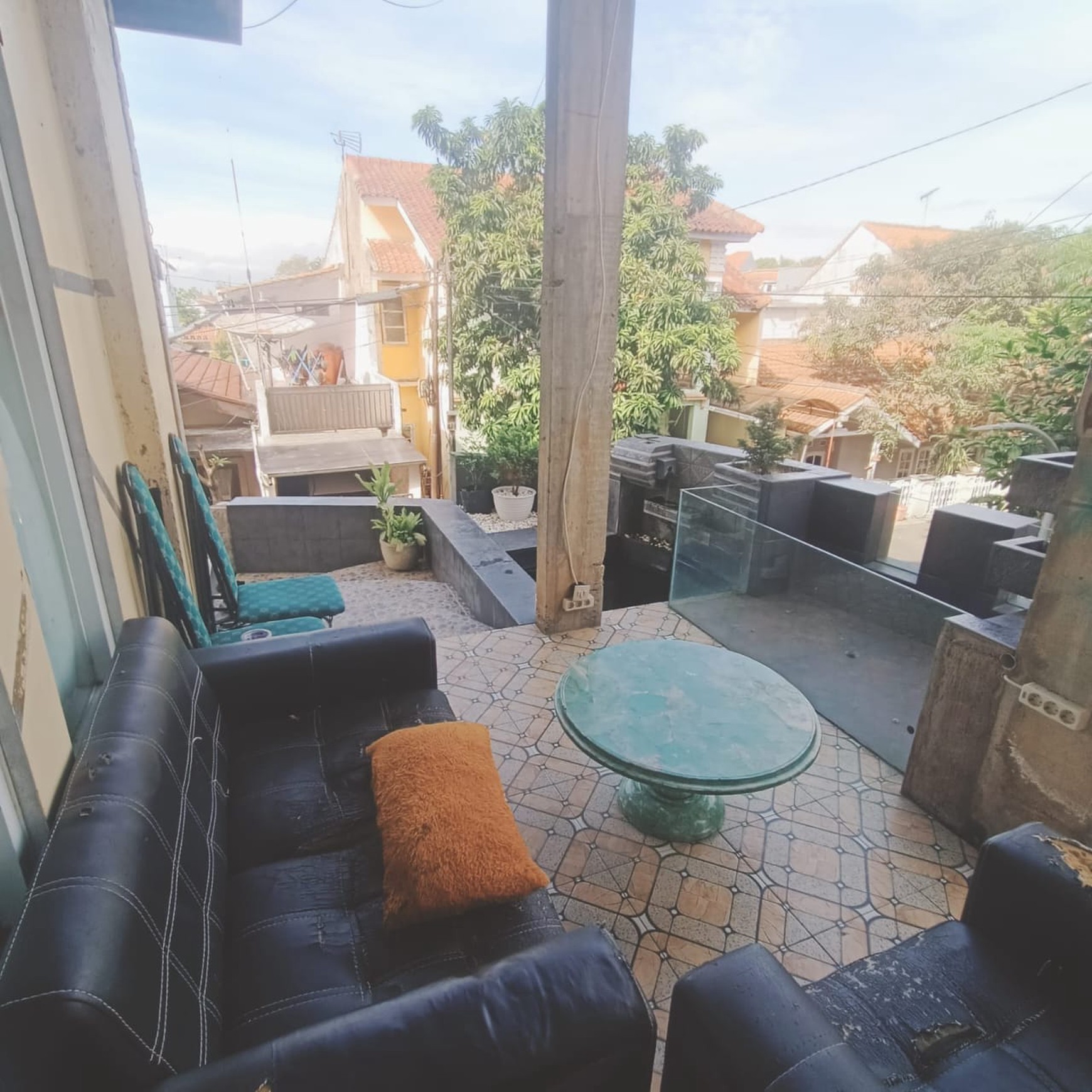 Rumah Asri 2 Lantai di jl Girisari, Ujung Berung Bandung