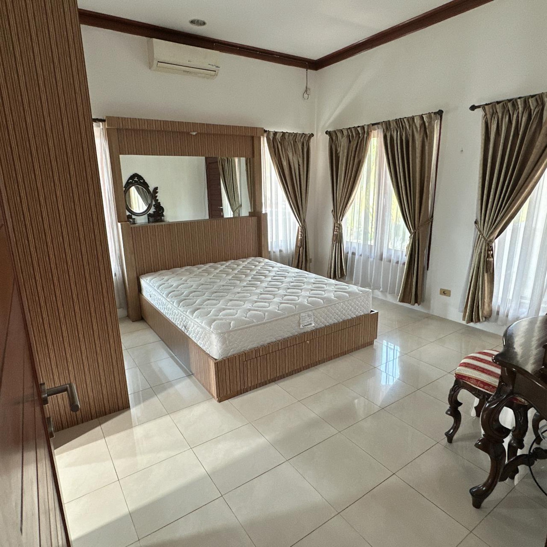 Disewa Rumah Full Furnished Jln Andara Ujang - Pd Labu