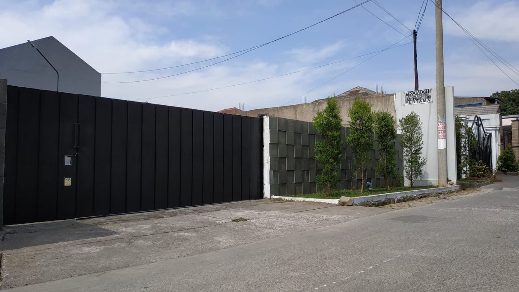 DIJUAL MURAH SISA 2 UNIT! RUMAH TOWNHOUSE MODERN SEMI FURNISH ALILA RESIDENCE, JATIASIH, BEKASI