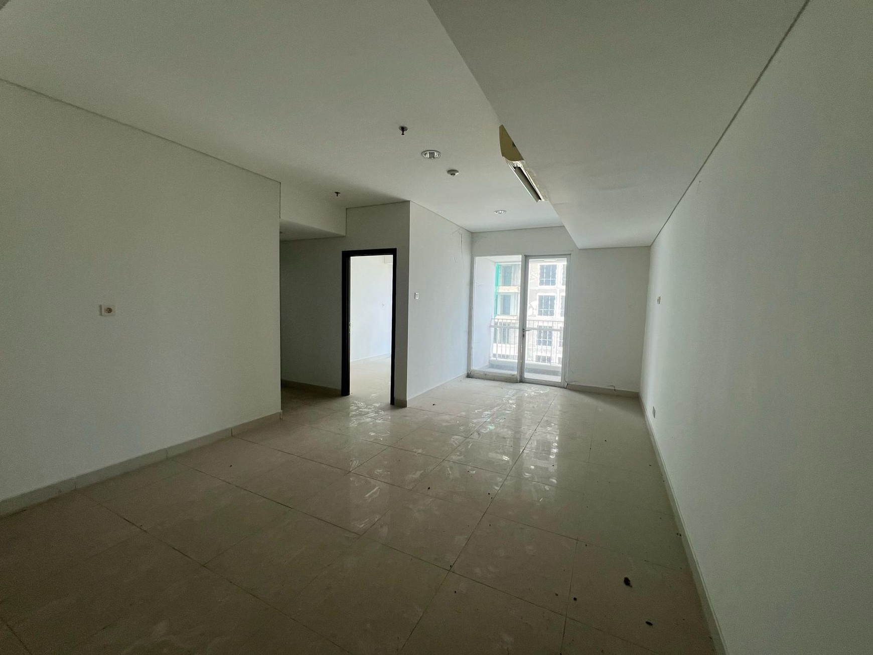 Dijual Apartemen mewah The Aspen Peak, dekat Stasiun MRT Fatmawati
