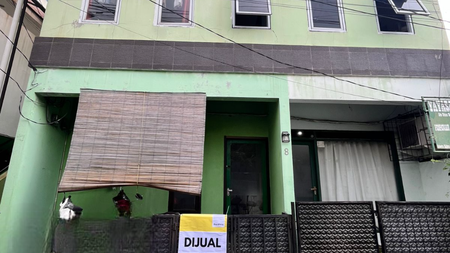 Dijual Rumah kos di Jalan Lebak Bulus Raya.
