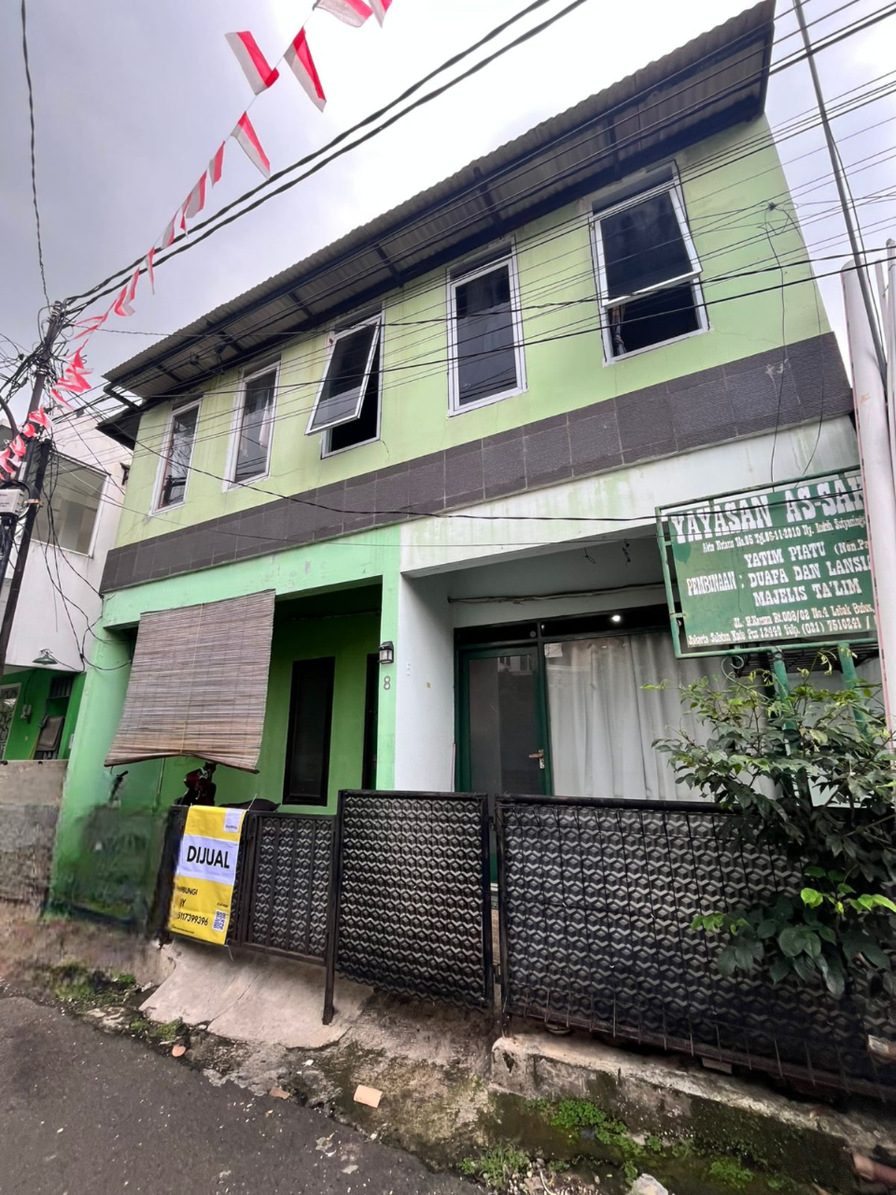 Dijual Rumah kos di Jalan Lebak Bulus Raya.