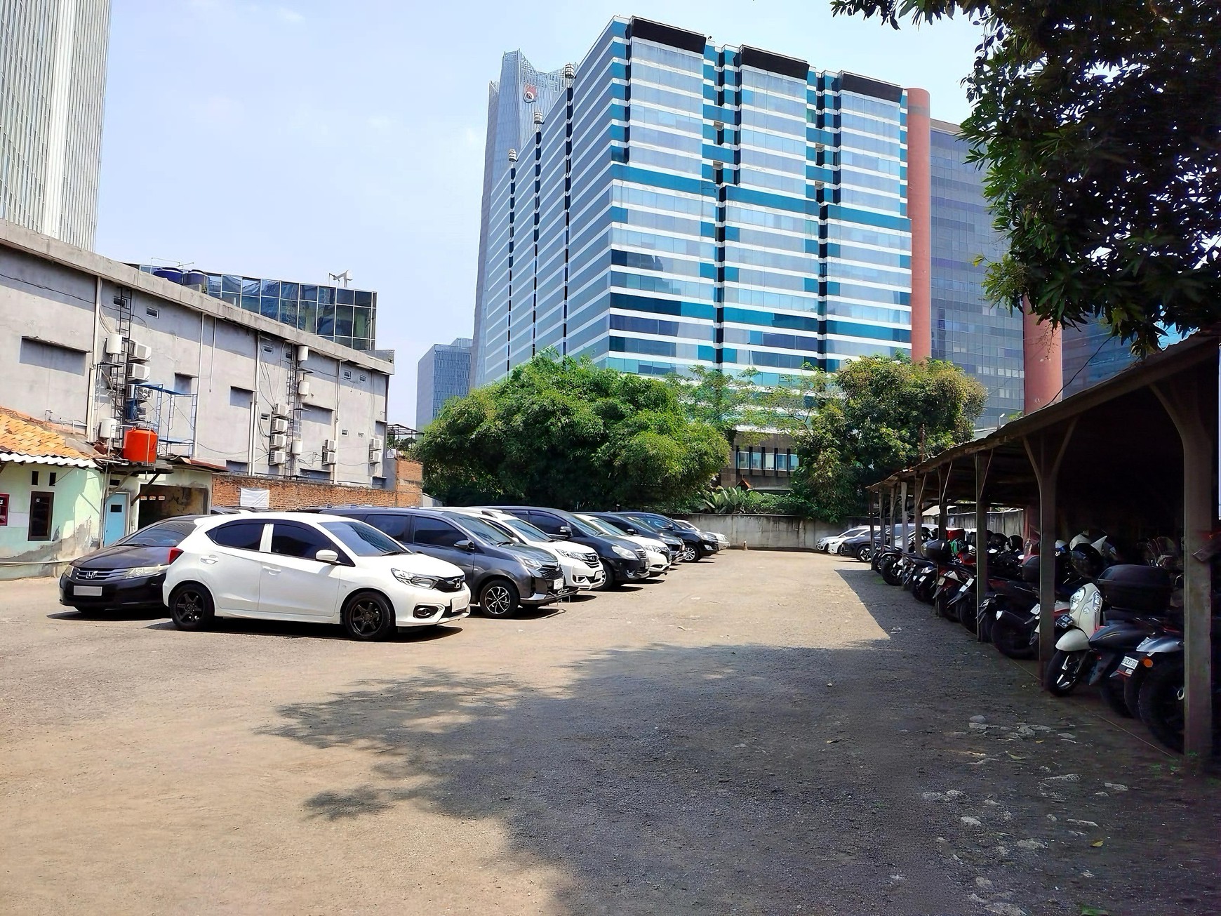 Dijual Kavling Commercial Siap Bangun Di Lokasi Bisnis Strategis di Mega Kuningan - Jakarta Selatan.