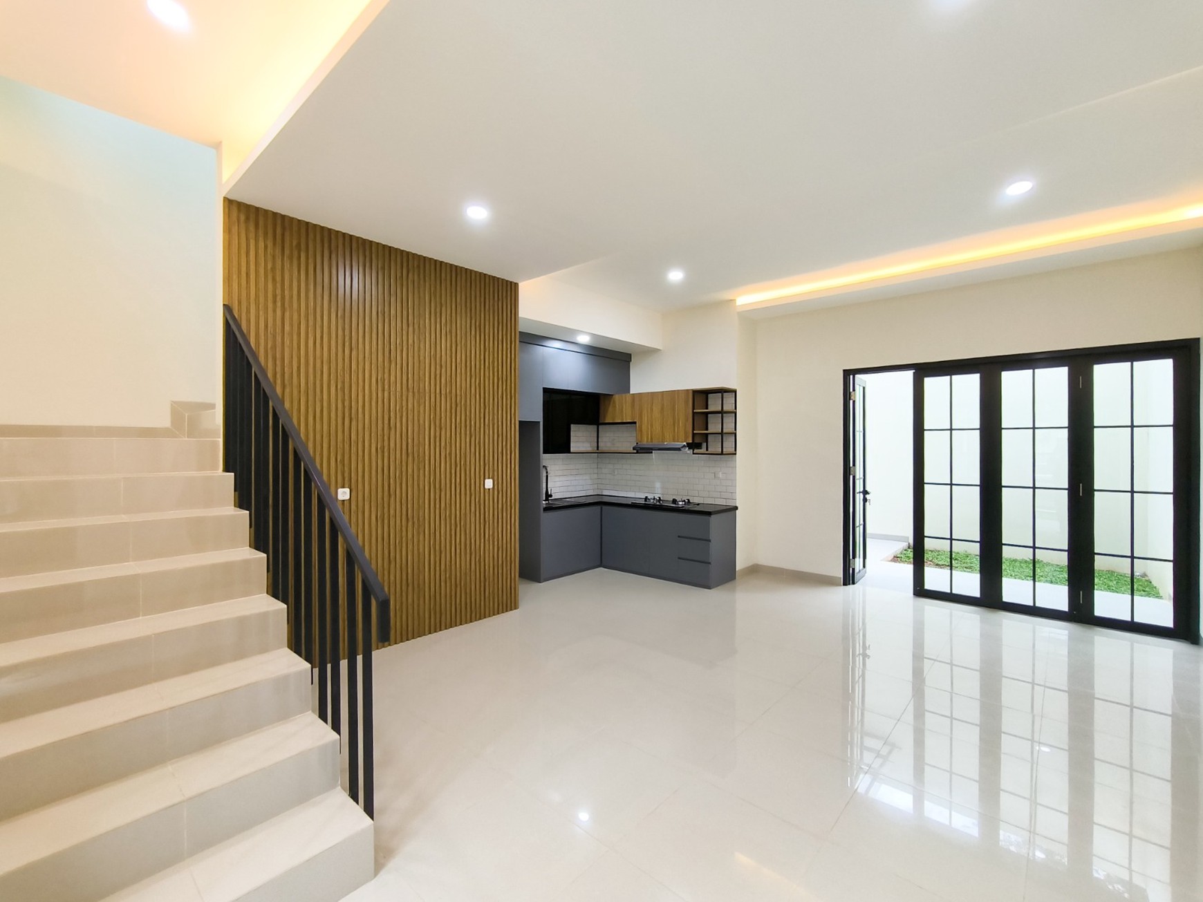Rumah Bagus Siap Huni Asri di Graha Bunga, Graha Bintaro, Tangerang Selatan