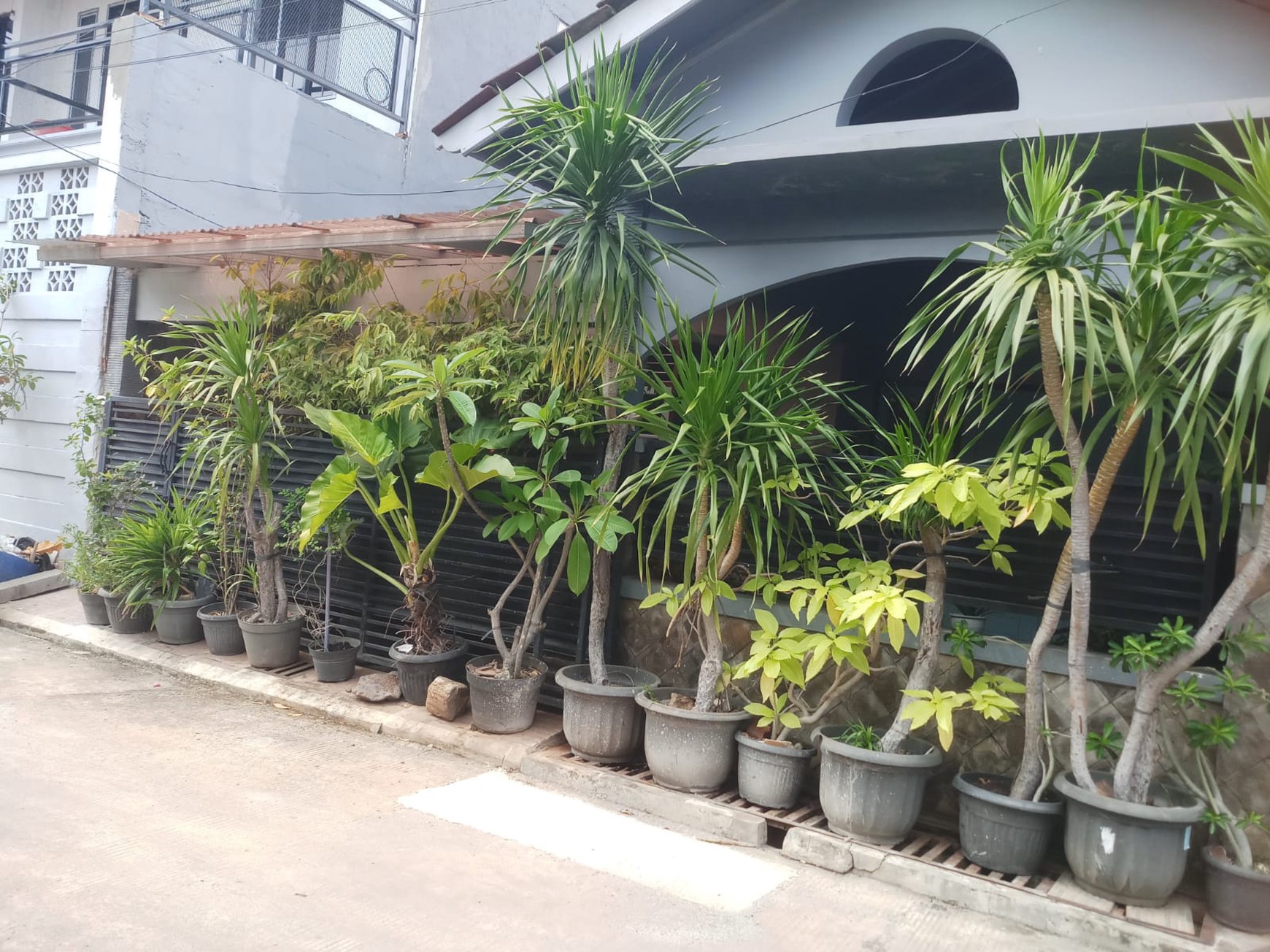 Rumah Siap Huni Hadap Selatan Di Jatibening Hanya 5 Mnt Ke Stasiun LRT Cikunir