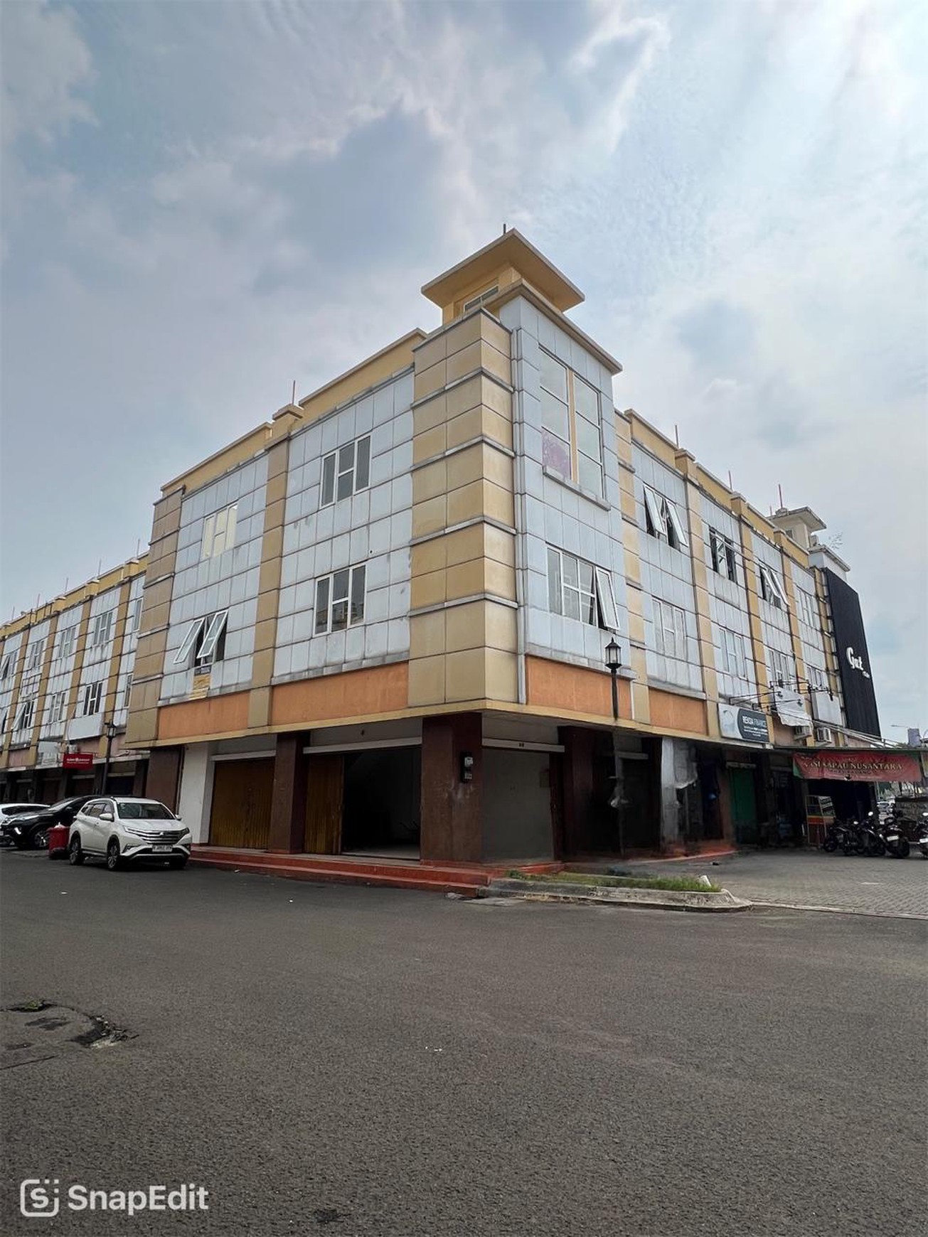 Ruko Gandeng di BSD City Dekat Sekolah, Perumahan dan Akses Tol