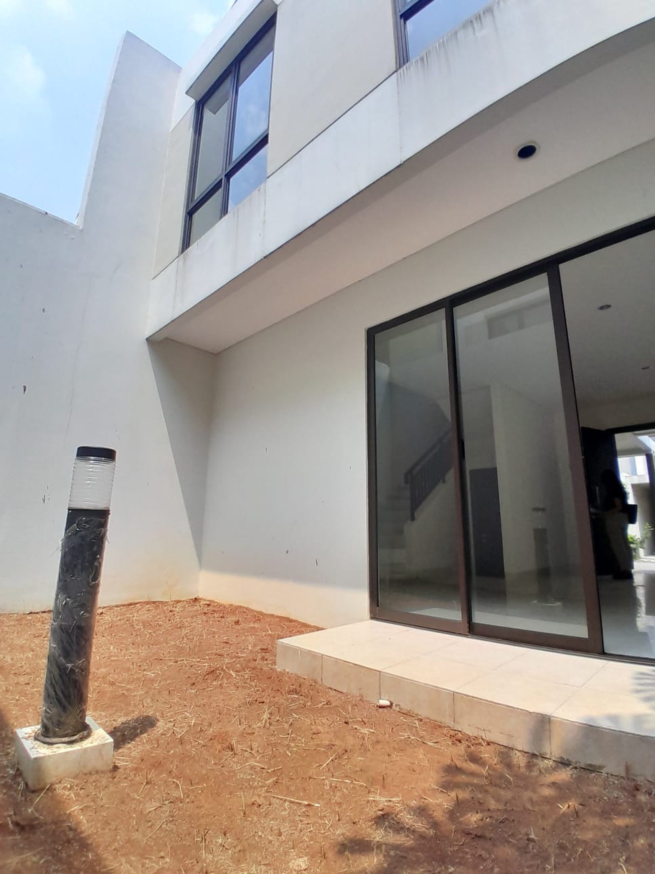 Turun Harga Rumah Cantik 2 Lantai di Podomoro River View SHM On Hand Dekat Pintu Tol Cimanggis