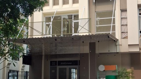 Ruko 2 Lantai Hadap Danau di Kawasan Vanya Park BSD City