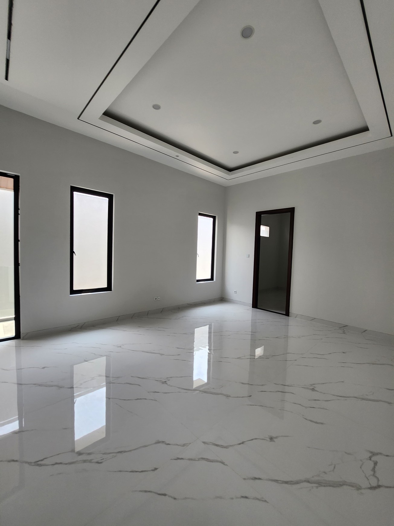 Dijual Rumah Baru Woodland Citraland Surabaya Barat New Premium Desain dekat Graha Family, Dian Istana, Pakuwon Mall, PTC ,Supermall