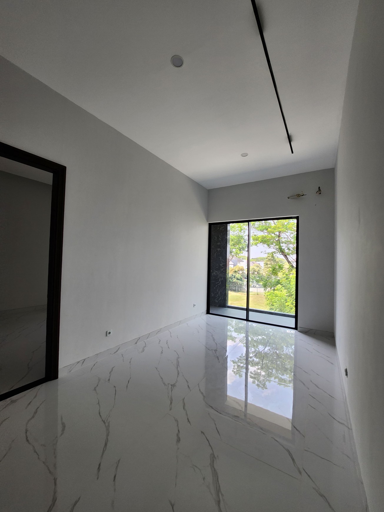 Dijual Rumah Baru Woodland Citraland Surabaya Barat New Premium Desain dekat Graha Family, Dian Istana, Pakuwon Mall, PTC ,Supermall