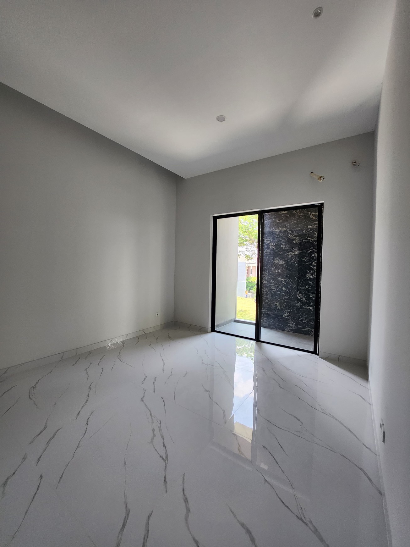 Dijual Rumah Baru Woodland Citraland Surabaya Barat New Premium Desain dekat Graha Family, Dian Istana, Pakuwon Mall, PTC ,Supermall