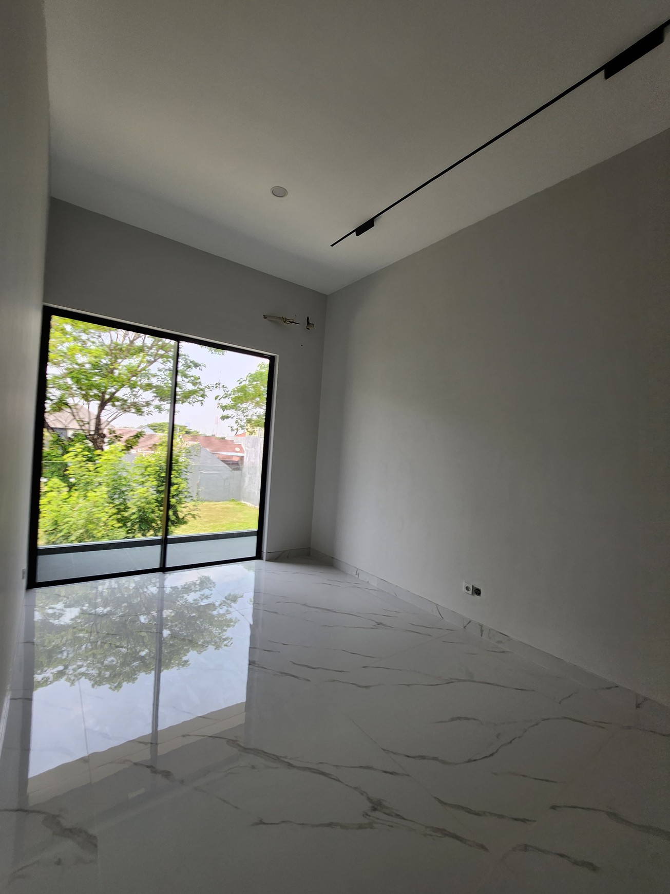 Dijual Rumah Baru Woodland Citraland Surabaya Barat New Premium Desain dekat Graha Family, Dian Istana, Pakuwon Mall, PTC ,Supermall