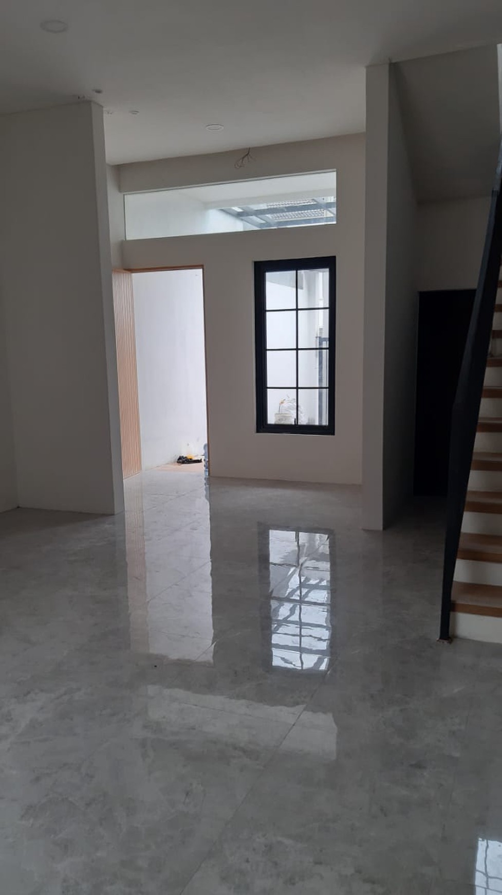 Rumah Siap Huni di Jemur Andayani Nyaman Strategis dan Langsung Tempati Surabaya