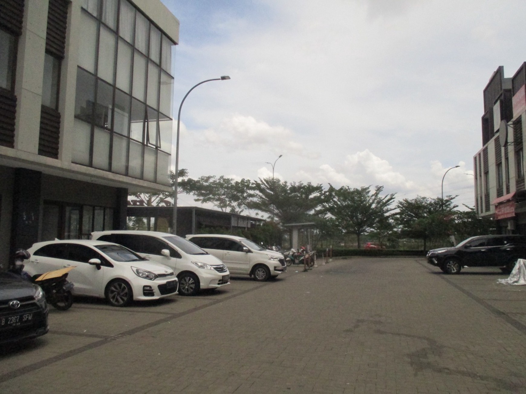 Khusus Investor Dijual Ruko West Park Vanya Park BSD City, Double Fasad, 3 Lantai, Hadap Jalan, Row Jalan Lebar