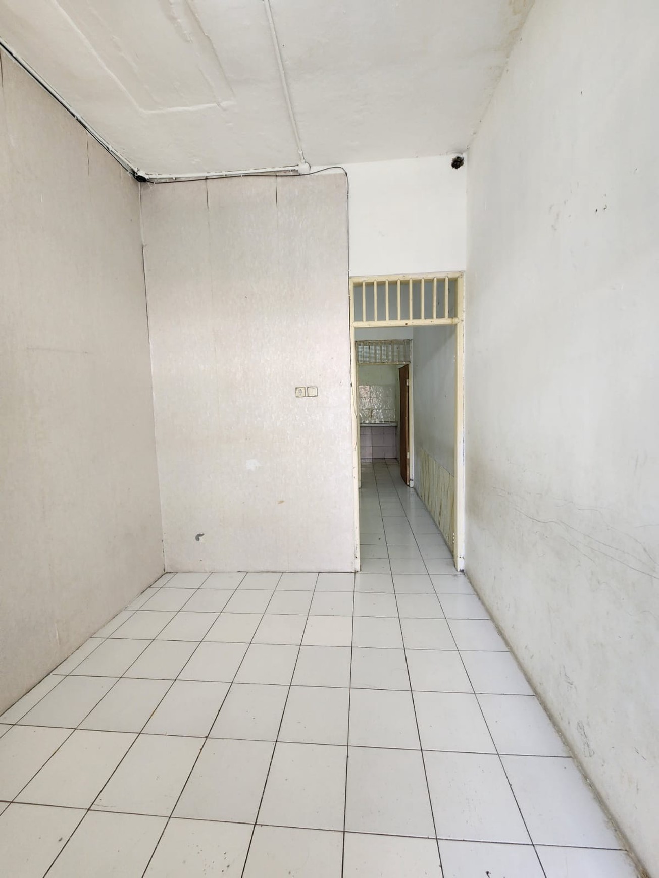 Dijual Rumah Tua Hitung Tanah di Jalan. I ,Rawasari, Cempaka Putih Jakarta Pusat