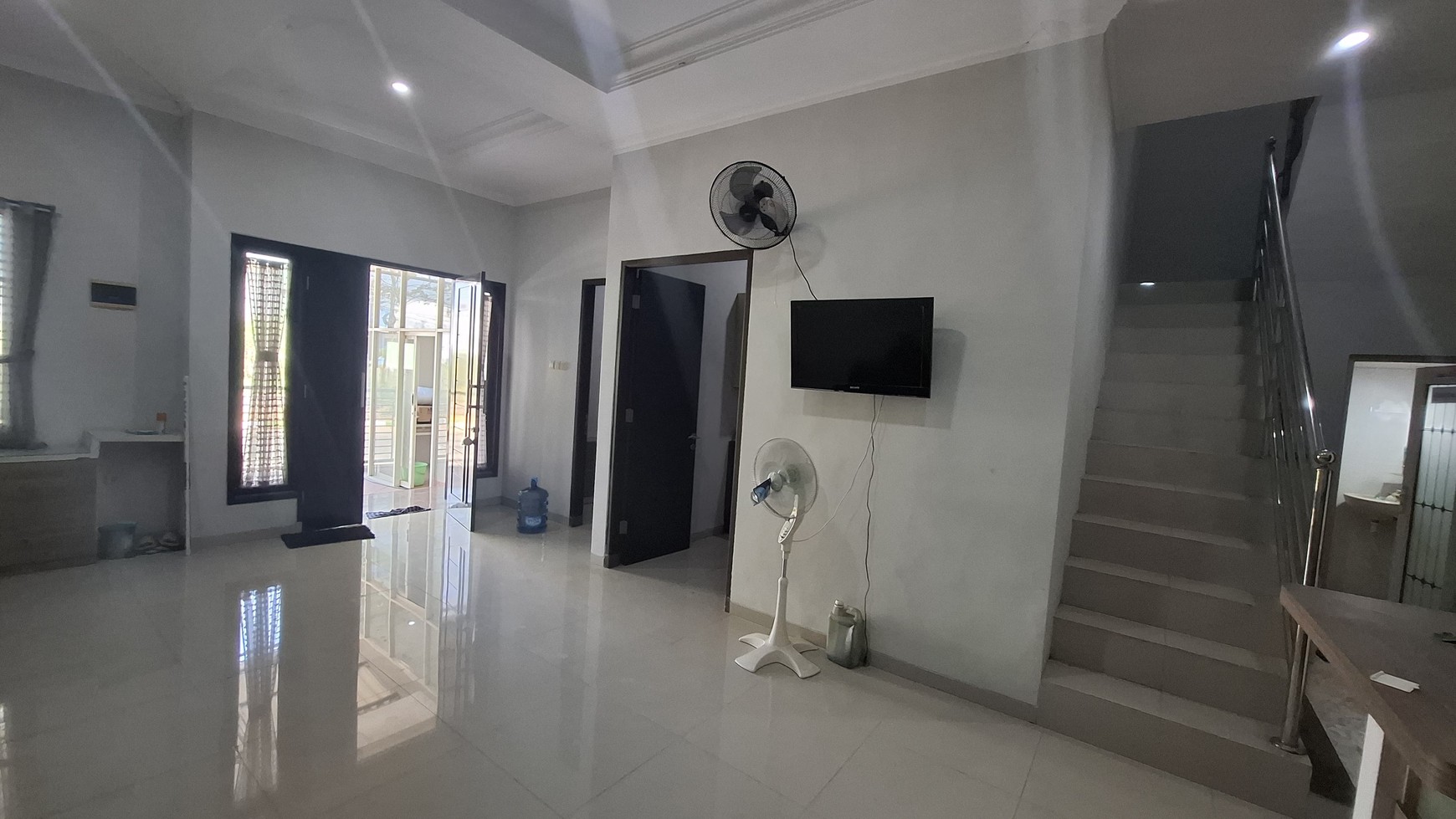 Dijual Rumah 2 Lantai Siap Huni di Gunung Anyar Surabaya Timur