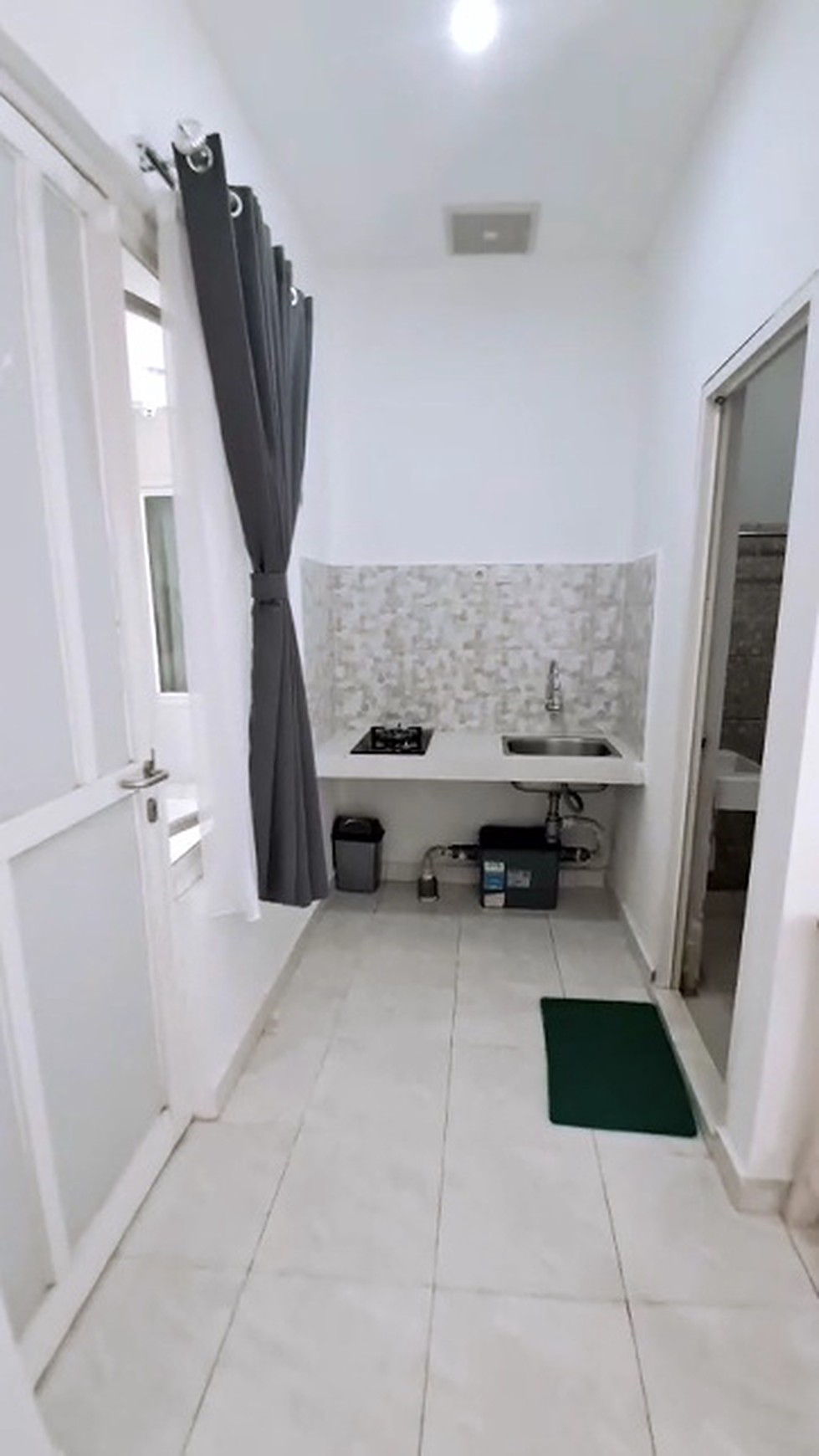 RUMAH DAN PAVILIUN DI GEJAYAN, DEPOK, SLEMAN