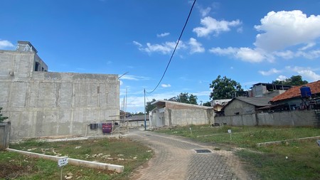 Dijual Tanah Kavling Siap Bangun (KSB) di pinggir jalan raya  Cilangkap Jakarta Timur