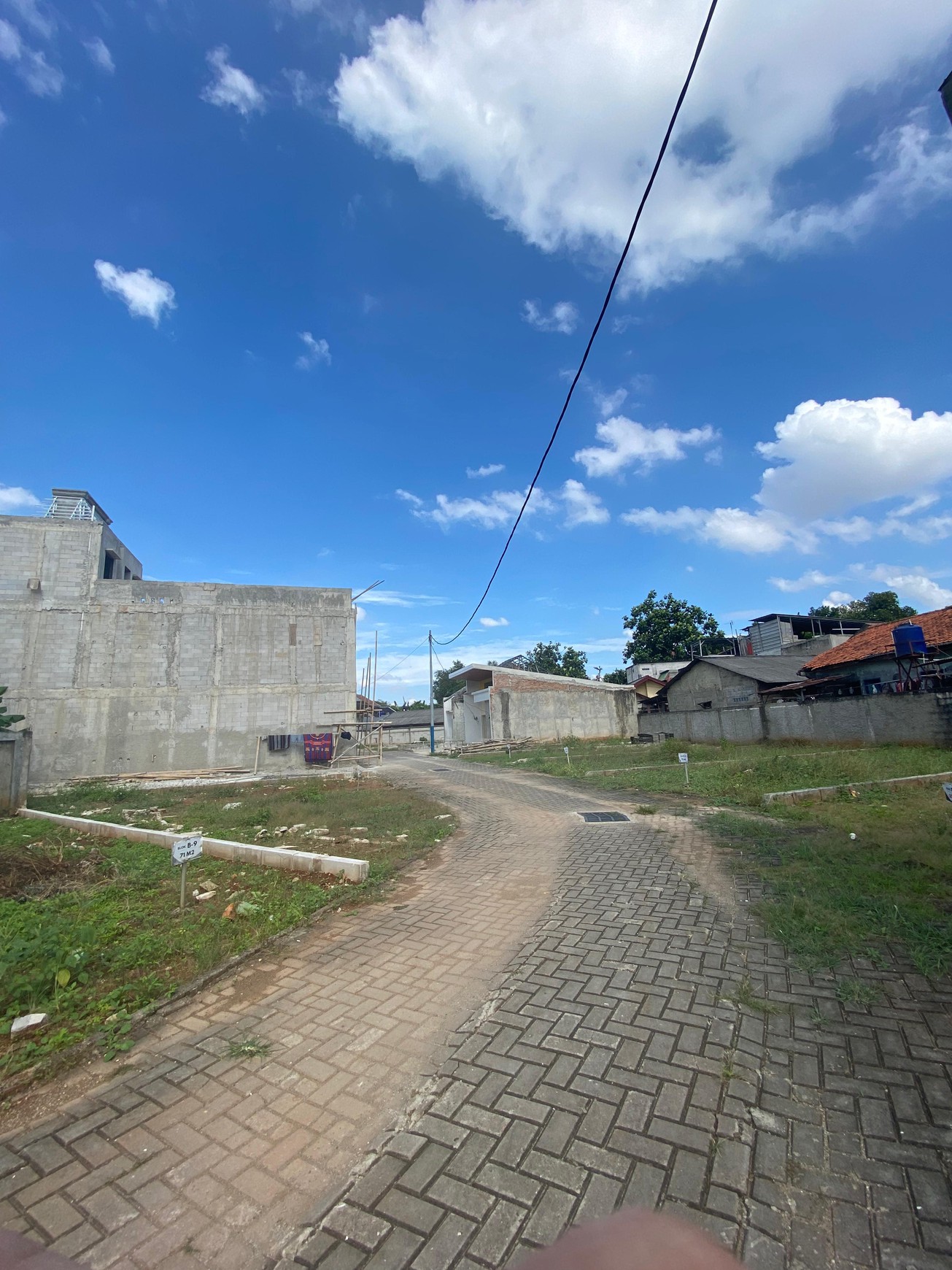 Dijual Tanah Kavling Siap Bangun (KSB) di pinggir jalan raya Cilangkap Jakarta Timur
