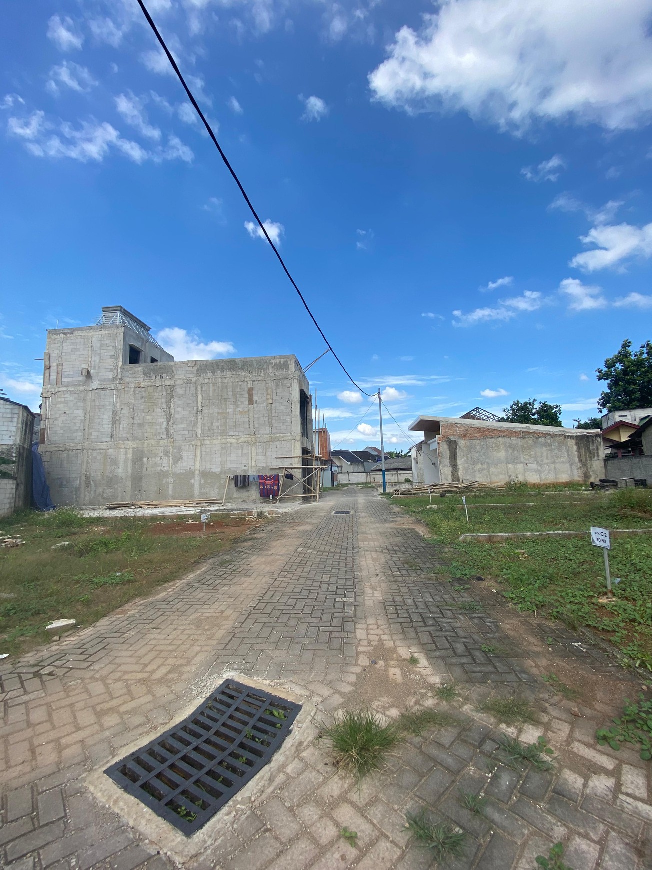 Dijual Tanah Kavling Siap Bangun (KSB) di pinggir jalan raya Cilangkap Jakarta Timur