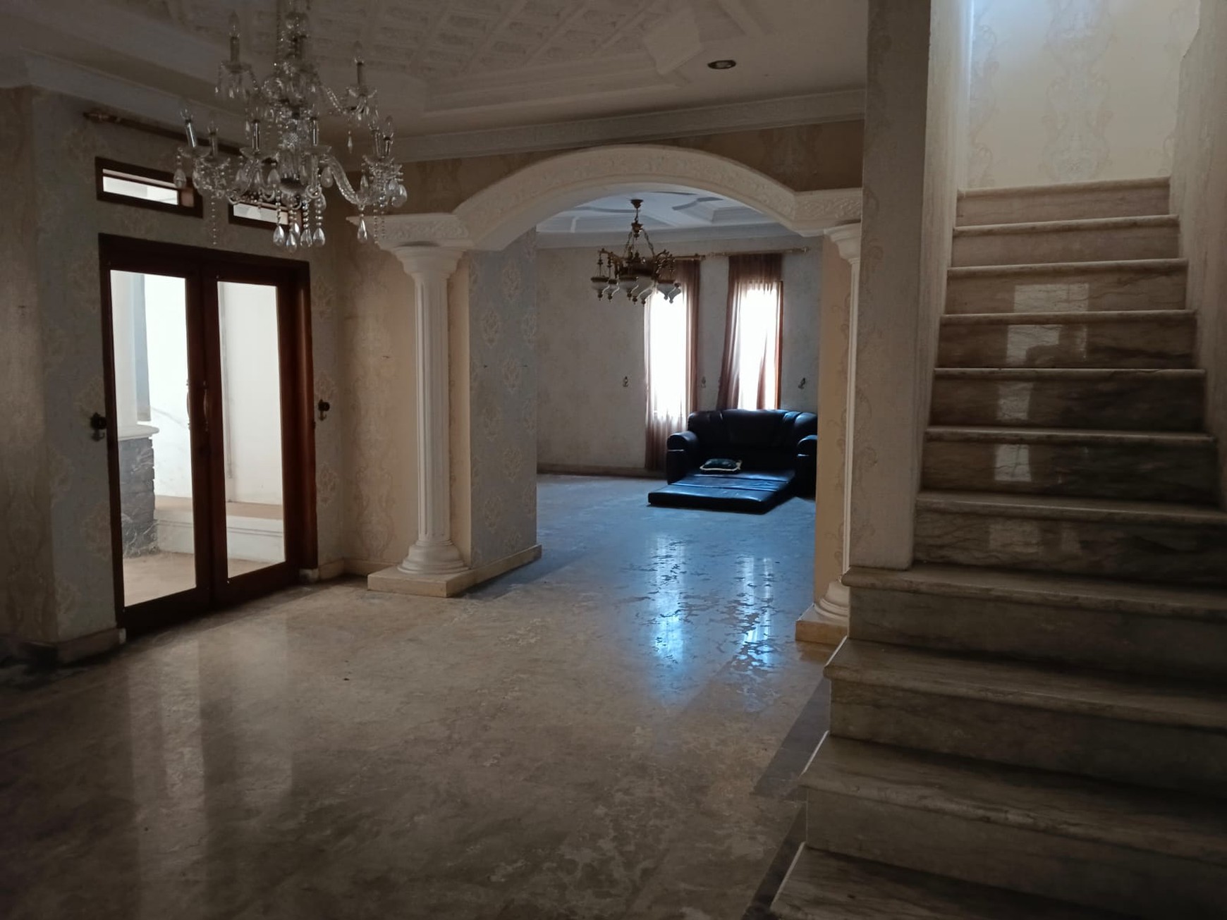 Rumah Komplek Aria Graha soekarno hatta , dekat Rs Al islam, edelweiss , Kcic gedebage