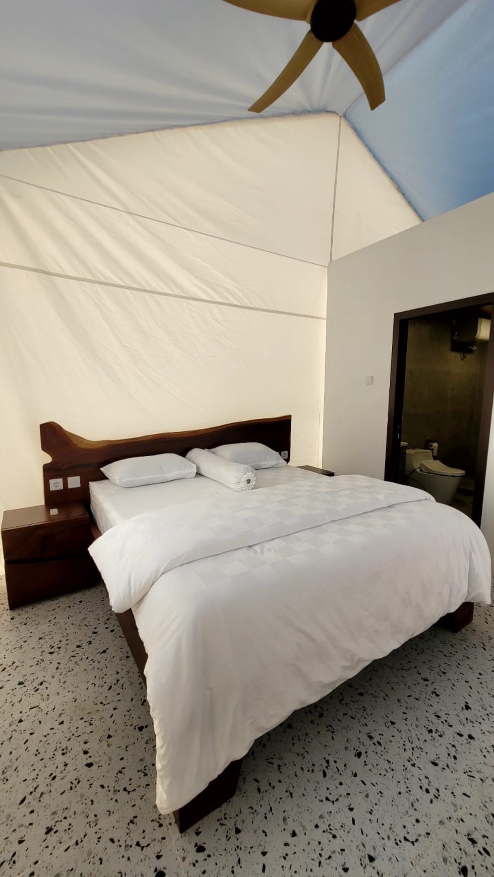 DIJUAL VILLA DAN GLAMPING MEWAH DI KAKI GN PANGRANGO, CISARUA