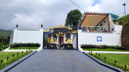  DIJUAL VILLA MEWAH EXCLUSIVE DI TOP VIEW CISARUA DI KAKI GUNUNG PANGRANGO