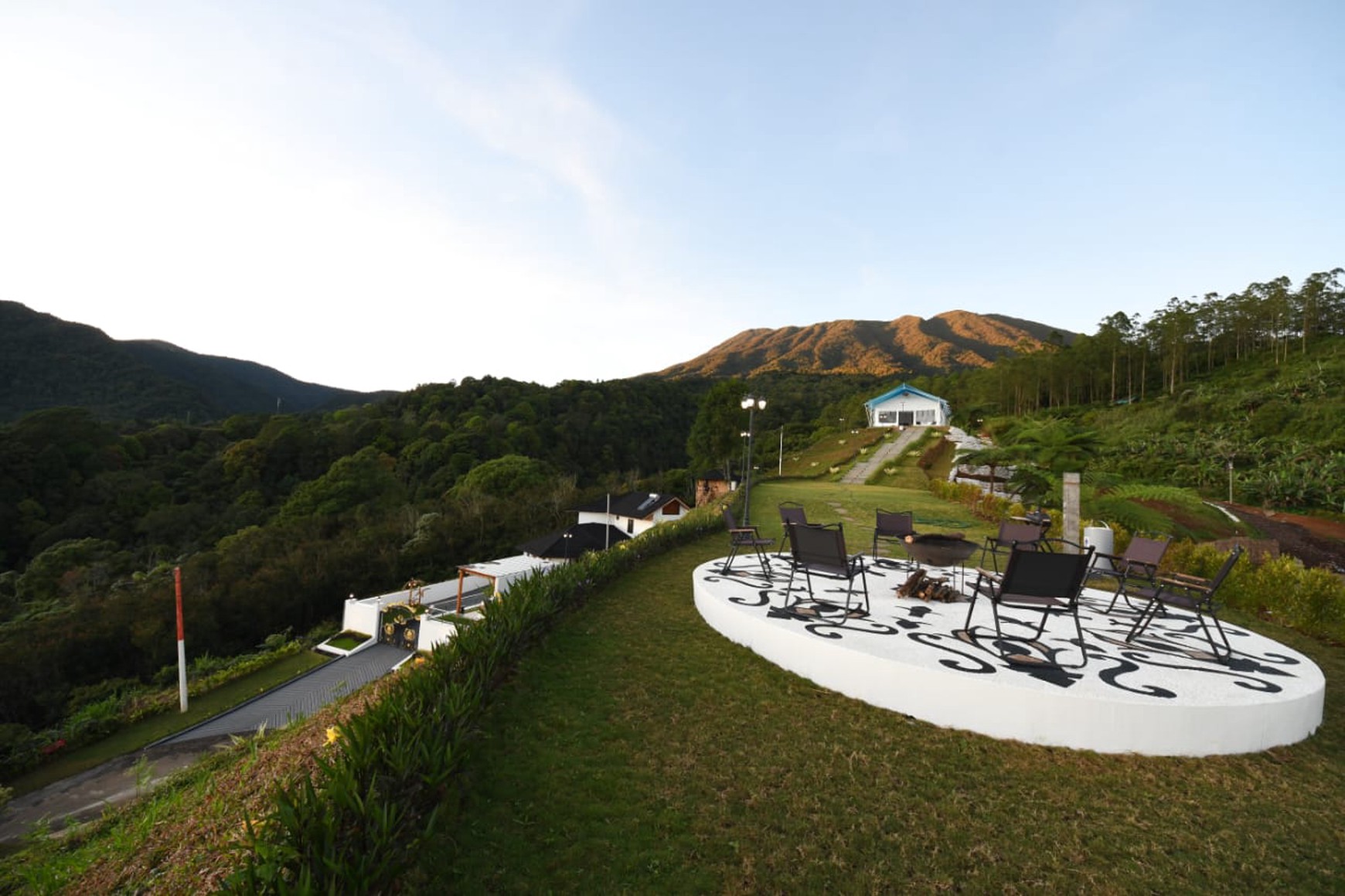 DIJUAL VILLA DAN GLAMPING MEWAH DI KAKI GN PANGRANGO, CISARUA