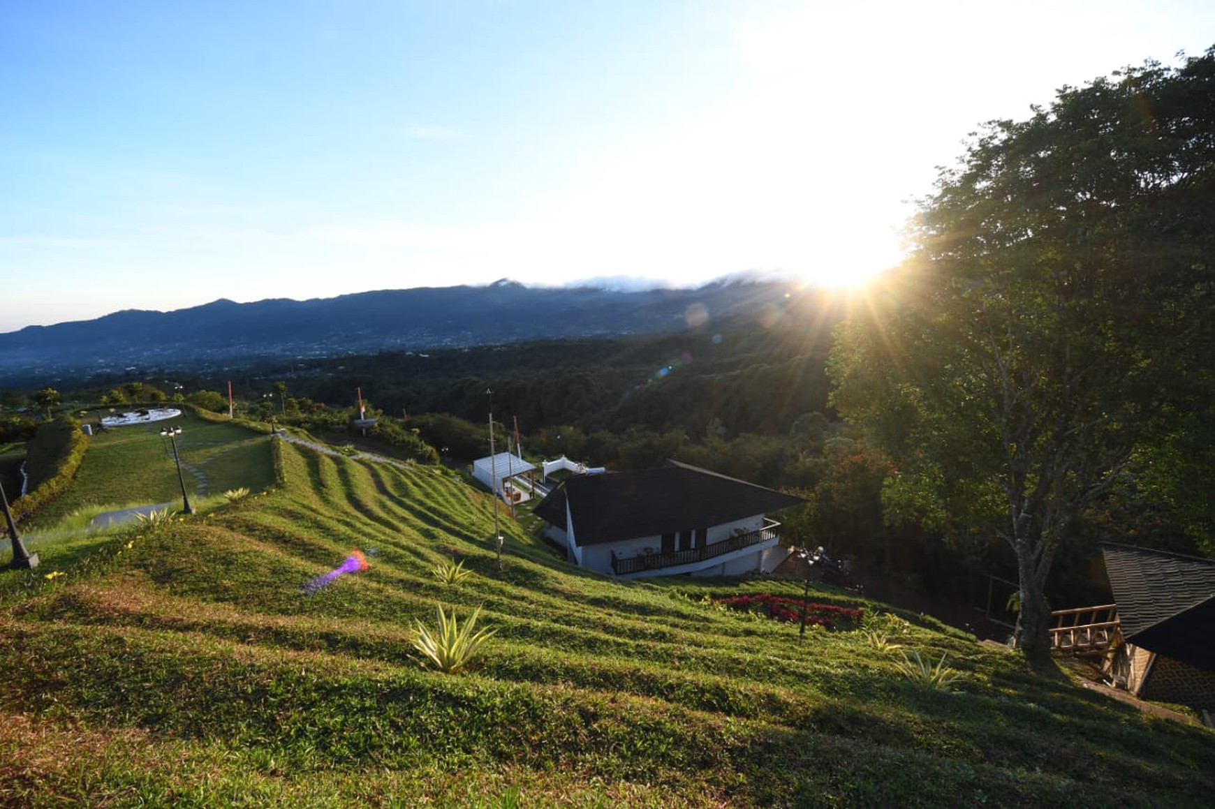 DIJUAL VILLA DAN GLAMPING MEWAH DI KAKI GN PANGRANGO, CISARUA