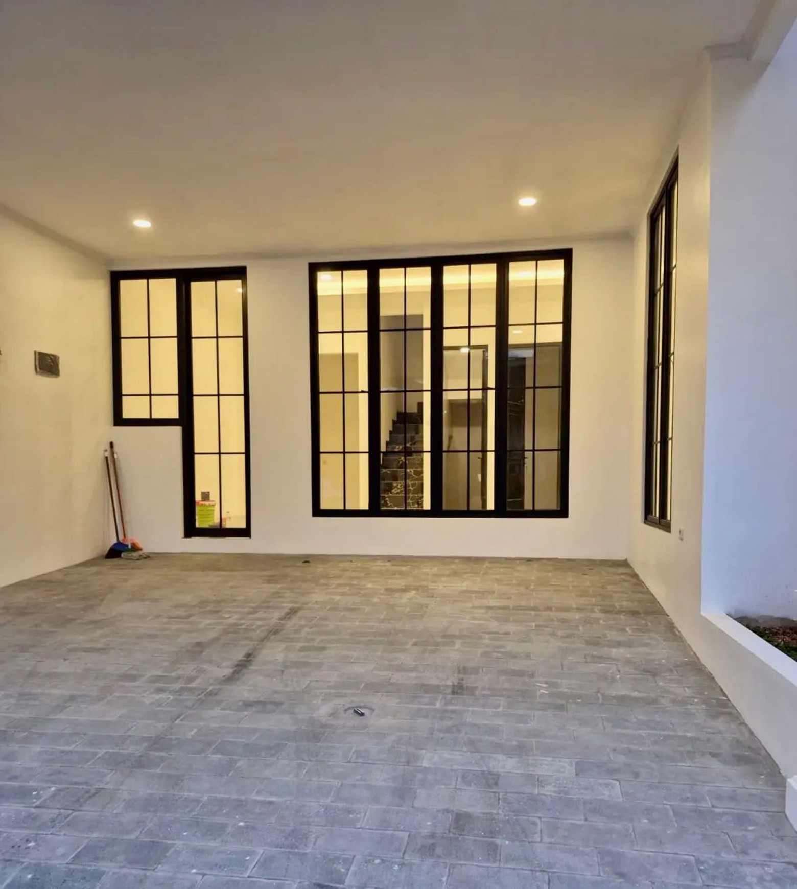 Brand New!! Rumah Siap Huni Nyaman dan Asri di @Sektor 9, Bintaro