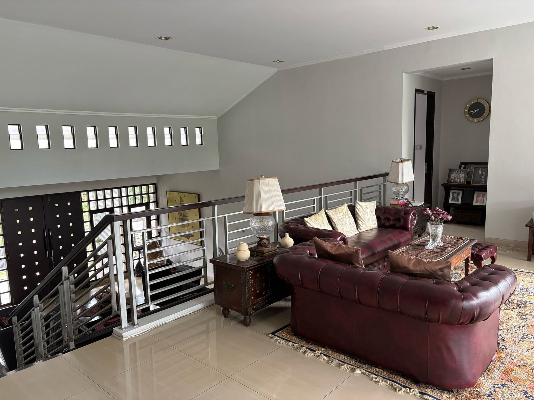 Dijual rumah Mewah 2 lantai dalam Kompleks di Benda, Ciganjur, Jagakarsa, Jakarta selatan