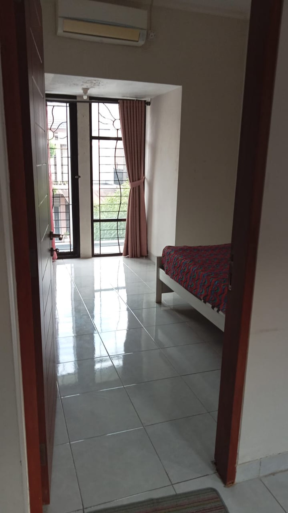 Rumah di Bintaro Siap Huni Full Furnished KT 3+1 KM 2+1 Lokasi Strategis