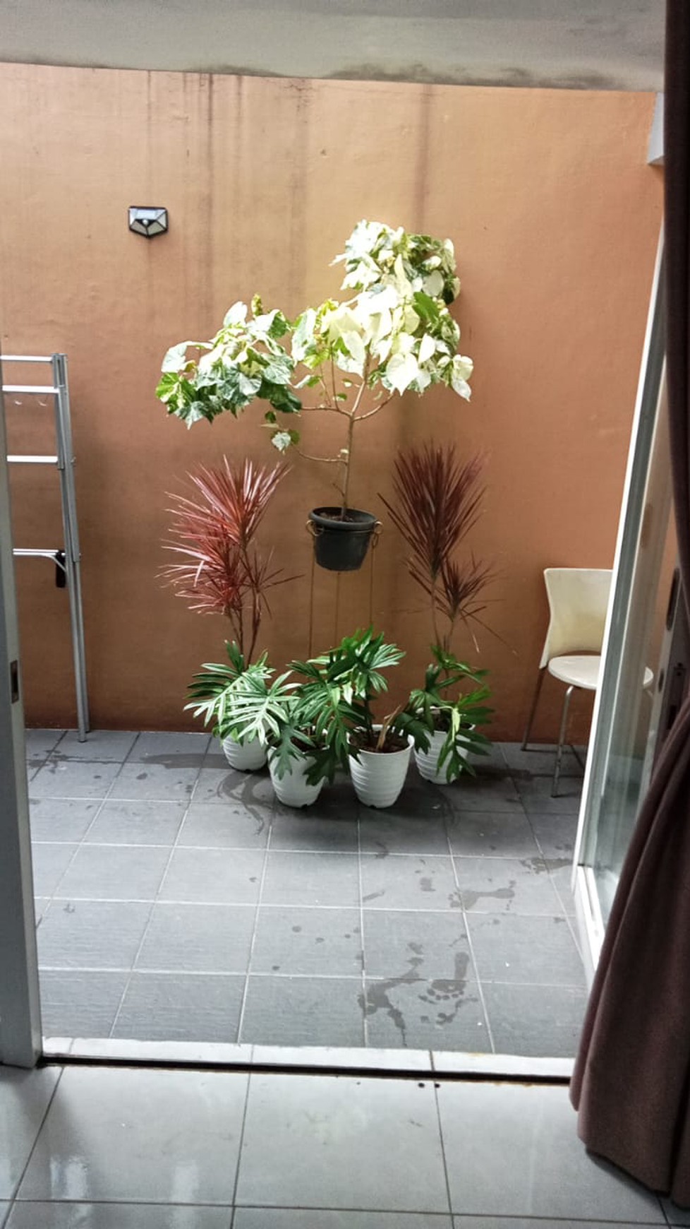 Rumah di Bintaro Siap Huni Full Furnished KT 3+1 KM 2+1 Lokasi Strategis