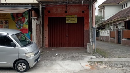 Disewakan Ruko 45 Meter Persegi Lokasi Dekat Jalan Kaliurang Km 11 Sinduharjo Ngaglik Sleman
