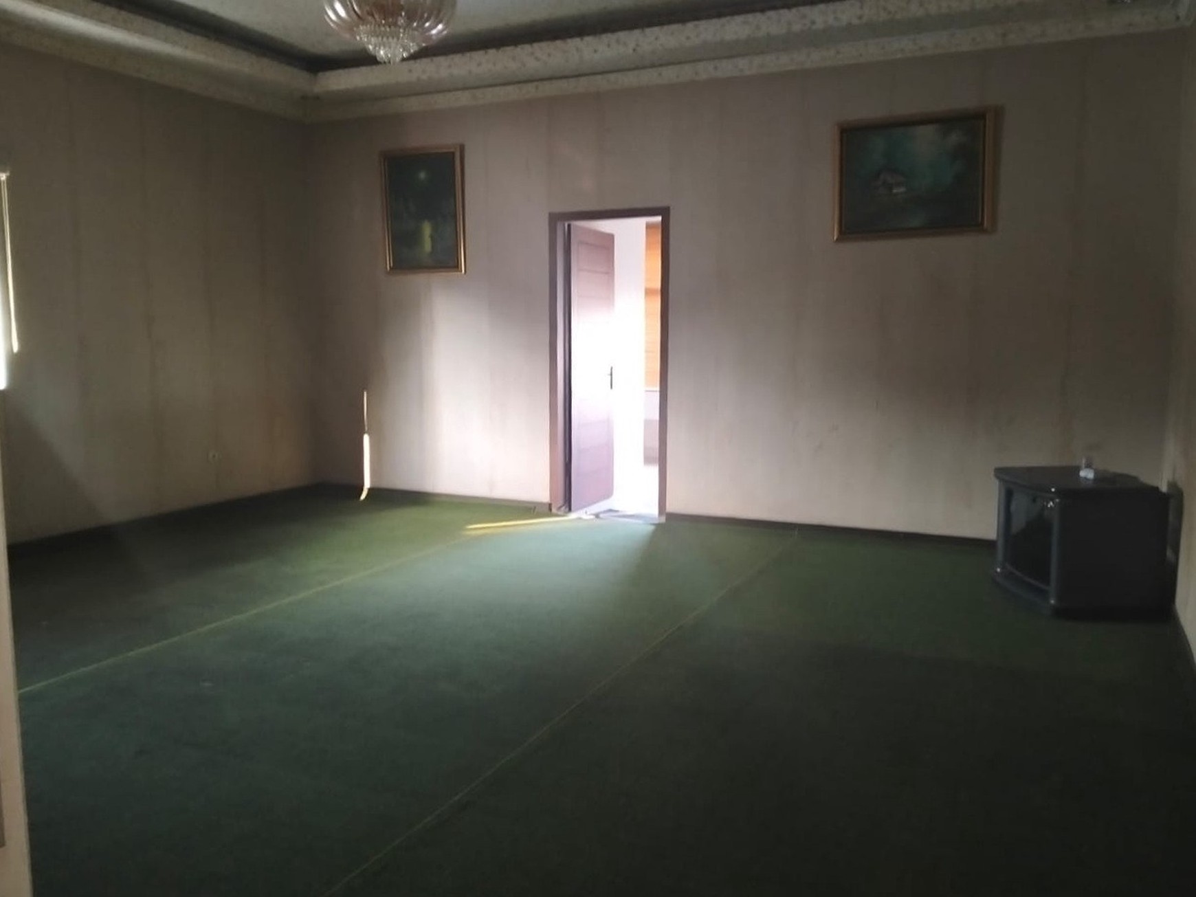 Showroom Dan Rumah 1318 Lokasi Strategis Dijalan Wonosari Km 7, Sendangtirto, Berbah, Sleman.